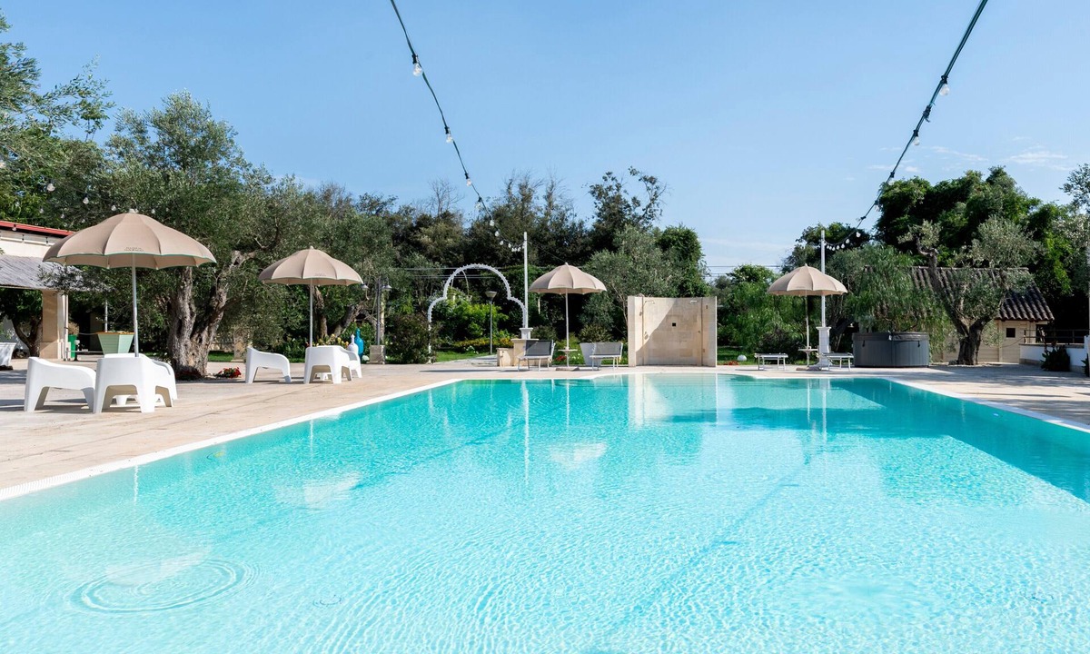Calimera Apartment | Room 'San Biagio - Superior 102' with Shared Pool, Wi-Fi and Air Conditioning