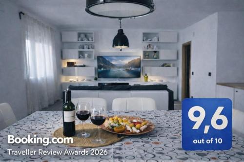 Magazzeno Apartment | Salerno Marina Bay - Modern Apartments with Balcony & Free Parking