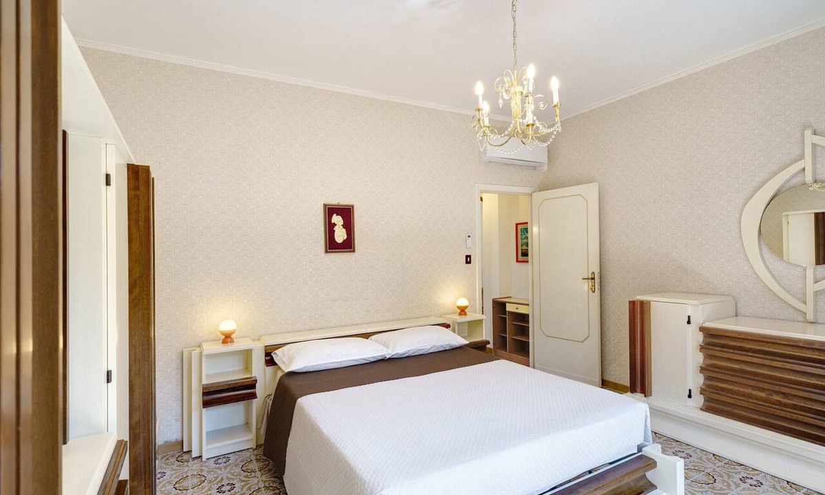 Laura House | Seaside House Paestum vacation home with private terrace, Wi-Fi, and air conditioning