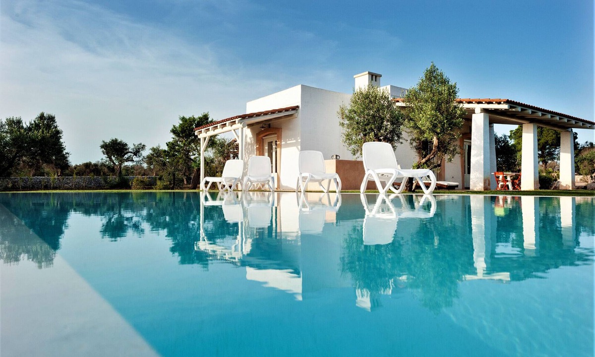 Salve Villa | Superior pool villa w/huge garden