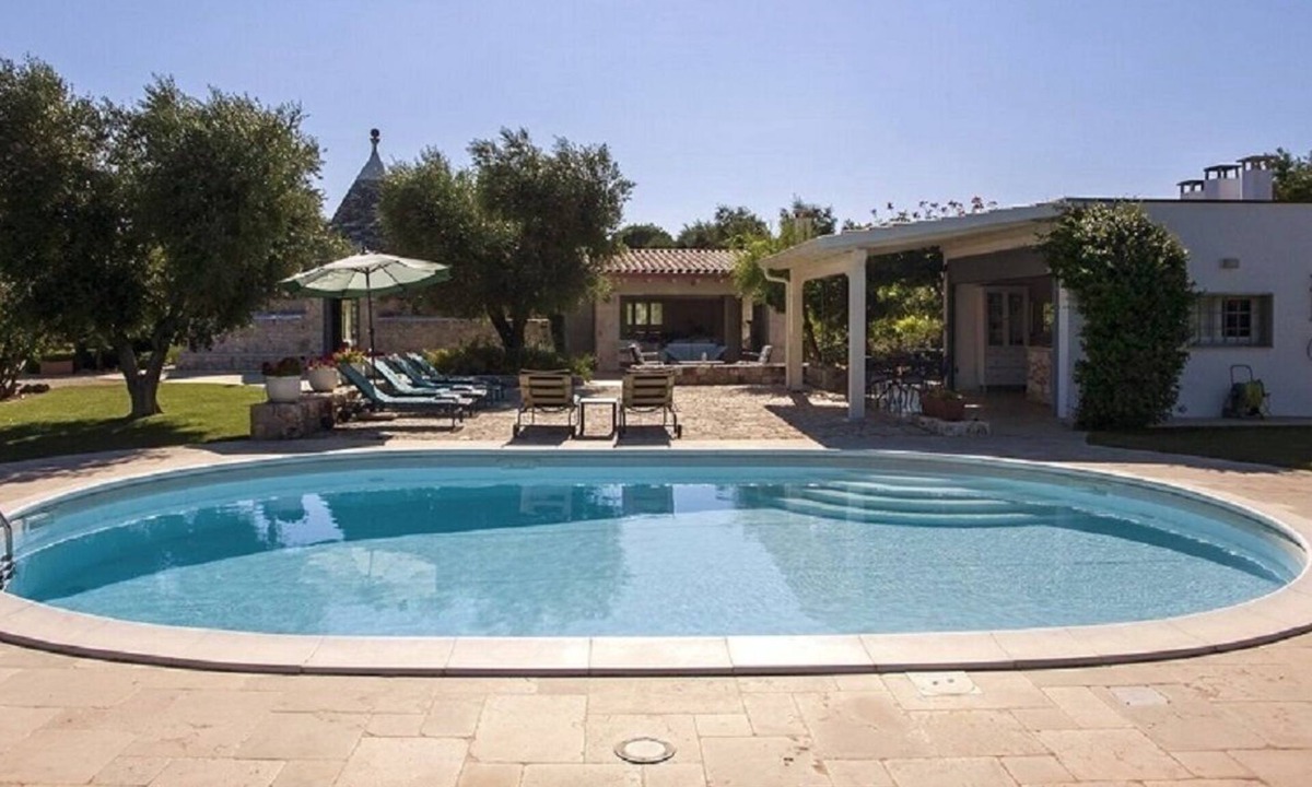 Ceglie Messapica House | Trulli Stella - Rare & Immaculate with unique outdoor kitchen (3 Bed, 2 bath)