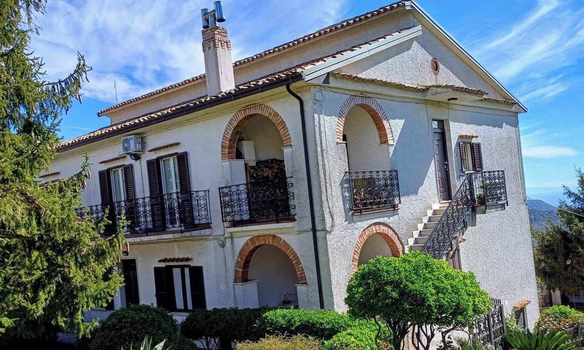 Falconara Albanese House | Unique, cozy relaxing a few minutes from the sea and the mountains