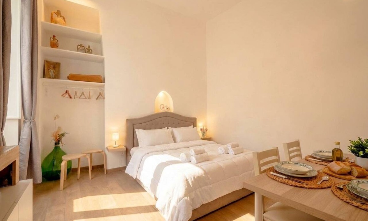 Old Town Apartment | Vecchia Bari Basilica San Nicola | Cozy Studio in Old Bari