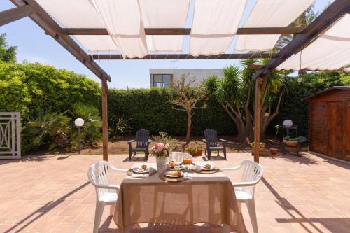 Torre Santa Sabina House | Villa Amaja - 300 dal mare