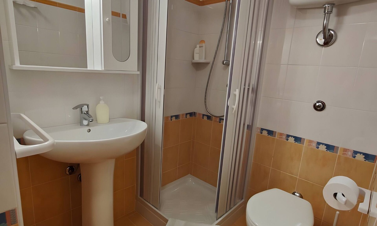 Morano Calabro Apartment | Villa 'Camera Mughetto' with Mountain View, Shared Pool and Shared Garden