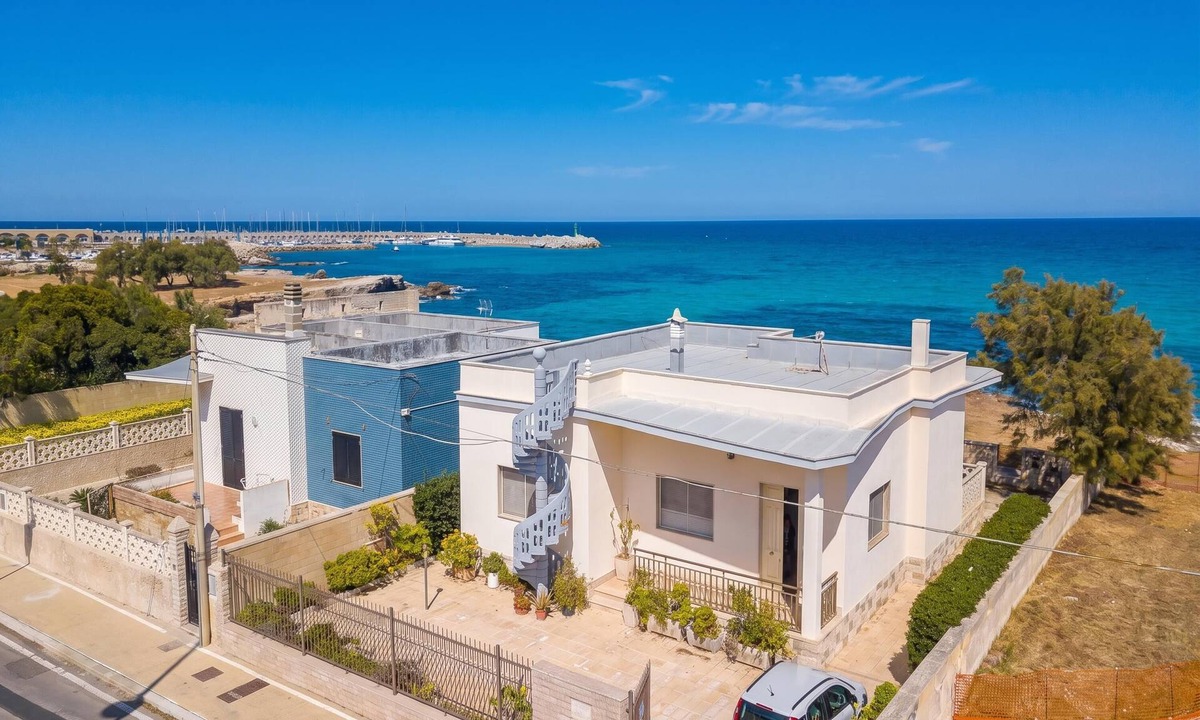 San Foca Villa | Villa Grazia - Seafront Villa with Direct Sea Access, Melendugno, Italy