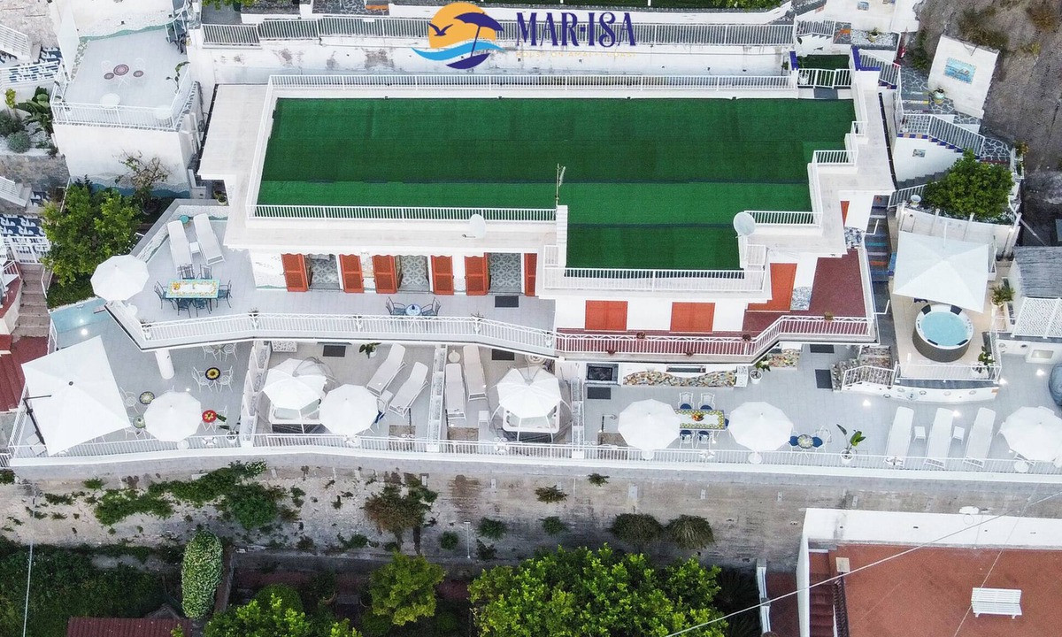 Raito Condo | Villa Marisa - Ocean view and hot tub. Just a few steps from the beach