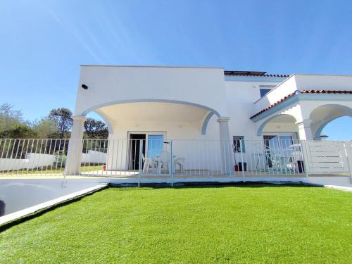Budoni Villa | Villetta Borgo Bianco 1 con piscina in condivisione