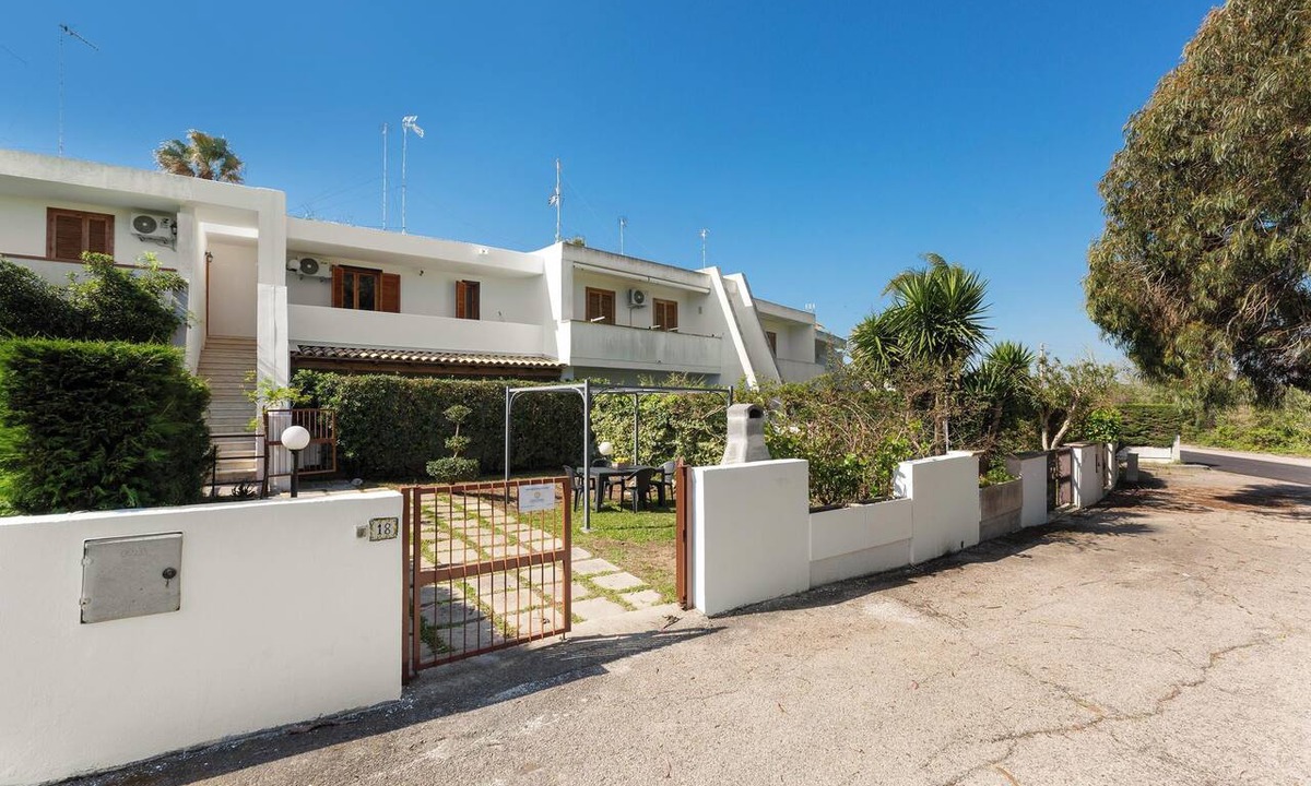 Torre Saracena Apartment | Villino dei Saraceni by BarbarHouse