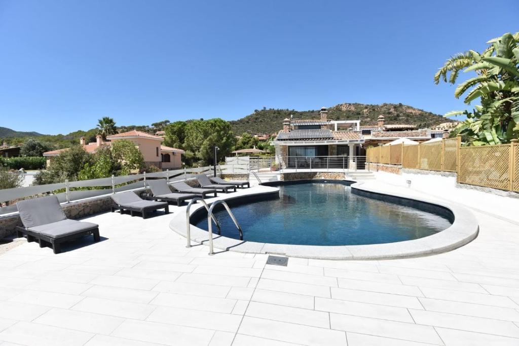 Is Molas Villa | Vilumani House Is Molas Pula