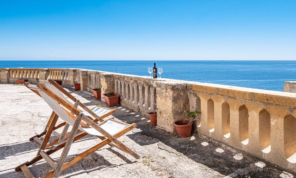 Porto Tricase Apartment | Vintage Salentino - Apartment with Sea Access