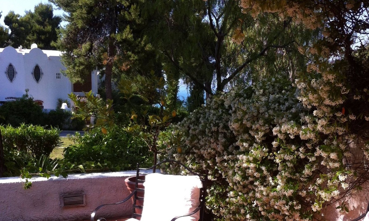 Peschici Villa | vlla bay of the trabucchi