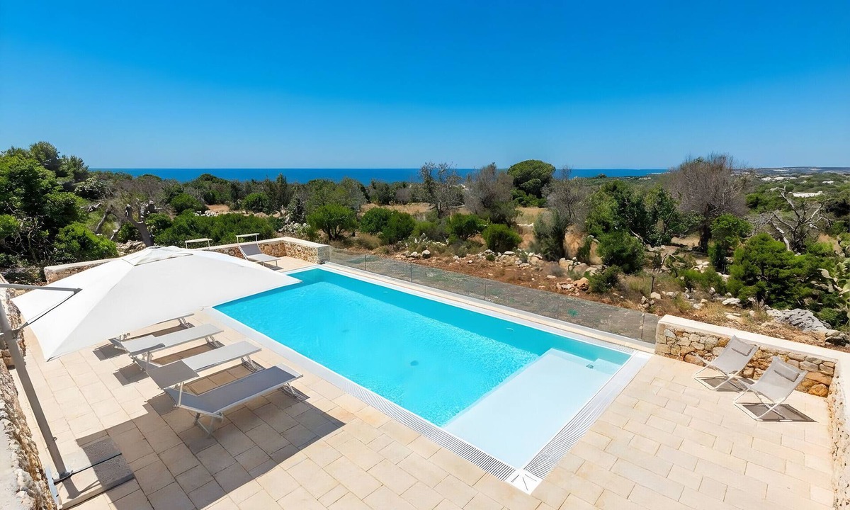 Torre Vado Villa | Whole 3-unit estate, pool, garden, sea view