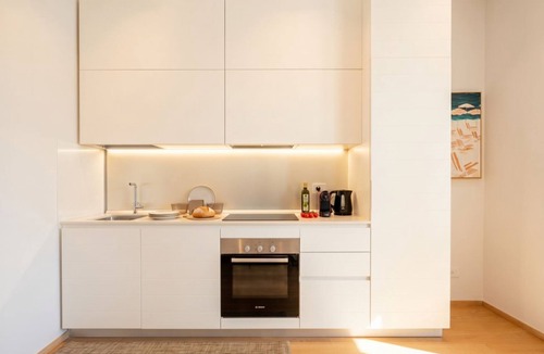 Municipio 3 Apartment | 7Mari-Modern Comfort Stay