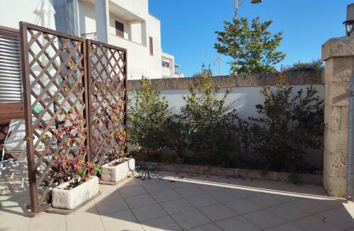Santa Maria di Leuca Apartment | A stone's throw from the sea and garage