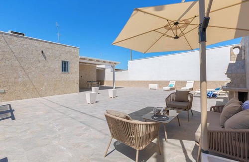 Specchiarica Apartment | Acqua e Sale Beach House by BarbarHouse