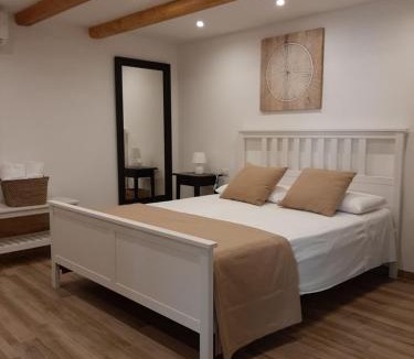 Bari City Centre Apartment | Al Sottano 19