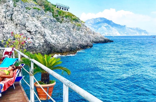 Naples Apartment | Alessandra's room with view