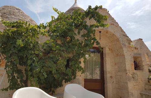 Locorotondo House | Almapetra Trulli Resort - CEDRO