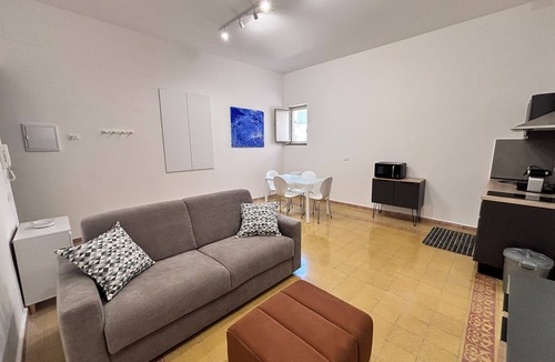 Partanna Apartment | Almarè Mondello, apartment in Mondello, 11 minutes' walk from the beach