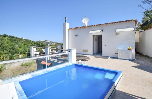 Casamicciola Terme House | Amazing home in Casamicciola Terme with sauna