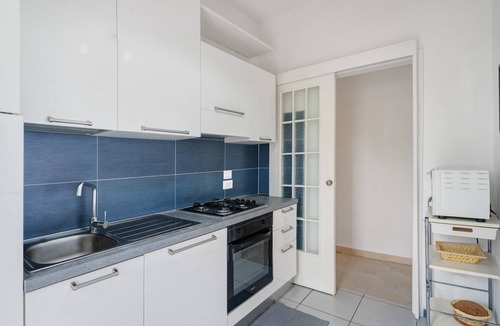Castellabate Apartment | Apartment 'Polverino' with Mountain View, Private Garden and Wi-Fi