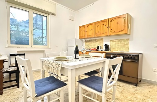 Noicattaro Apartment | Apartment 'A Due Passi Da Bari - La Casa Della' with Balcony, Wi-Fi and Air Conditioning
