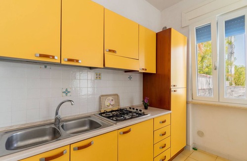Marina di Mancaversa Apartment | Apartment a stone's throw from Gallipoli