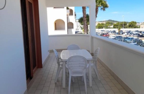Chiesiola Apartment | Apartment 'Acqua' with Sea View, Wi-Fi, and Air Conditioning