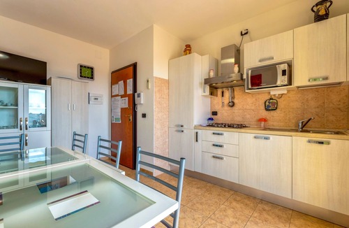 Alghero Apartment | Apartment “Adriatico” close to the Beach with Sea View, A/C & Terrace