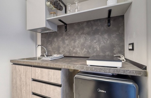 Cavallino House | Apartment 'Agrù - Salento Garden Stay - Cedra' with Shared Terrace, Wi-Fi and Air Conditioning