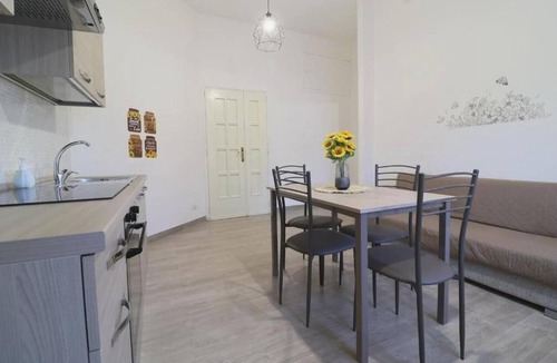 Pompei Apartment | Apartment-Apartment-Ensuite with Shower