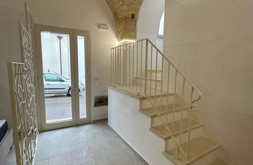 Specchia Apartment | Apartment 'Casa Don Michele' with Private Terrace, Wi-Fi and Air Conditioning