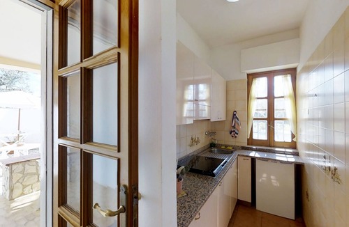 Chiesiola House | Apartment 'Ciccino' in Villa Oleandro in Vieste, dogs welcome
