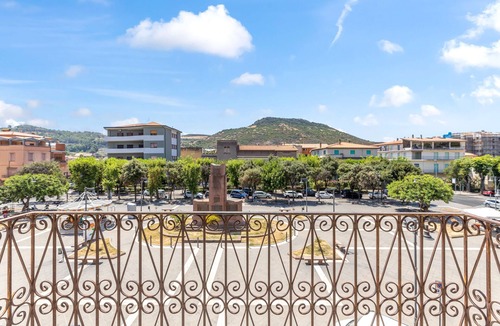 Bosa Historic Centre Apartment | Apartment 'Color Sabbia' with Balcony, Wi-Fi and Air Conditioning