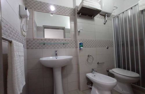 Peschici Apartment | Apartment 'Deluxe Room' with Private Terrace, Wi-Fi and Air Conditioning