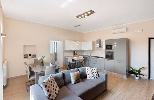 Sant'Antonio Abate House | Apartment 'Diegopas' with Sea View, Wi-Fi and Air Conditioning