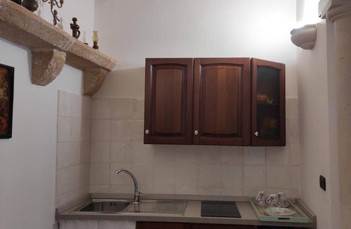 Sannicola Apartment | Apartment 'Dimora Collina 1' with Wi-Fi and Air Conditioning