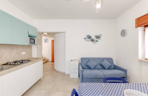 Torre San Giovanni Apartment | Apartment 'Franza 2' with Air Conditioning