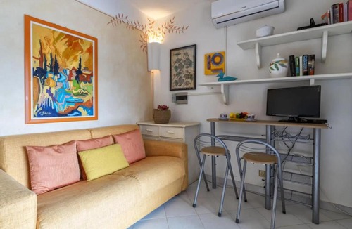 Golfo di Marinella Apartment | Apartment in Marinella near the beach