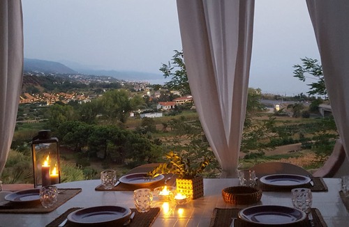 Fuscaldo Villa | Apartment in villa with panoramic terrace overlooking the sea