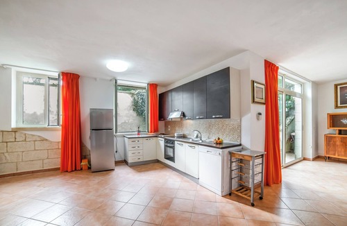 Carpignano Salentino Apartment | Apartment Civico 32 - Gardens & Shared Pool, Carpignano Salentino, Italy