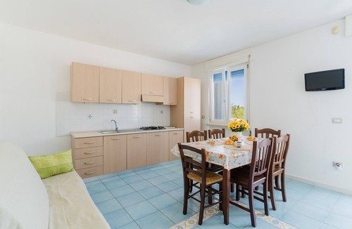 Marina di Mancaversa Apartment | Apartment 'Residence La Perla - Zaffiro' with Balcony and Air Conditioning