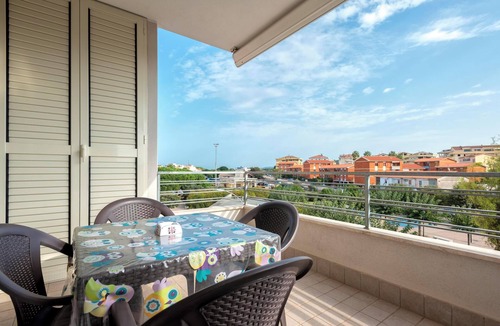 Alghero Apartment | Apartment “Ligure” close to the Beach with A/C, Balcony & Terrace