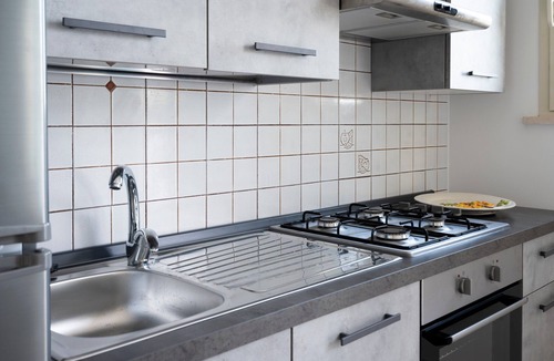 Santa Cesarea Terme Apartment | Apartment 'Residence Degli Oleandri - Aria' with Sea View, Wi-Fi and Air Conditioning
