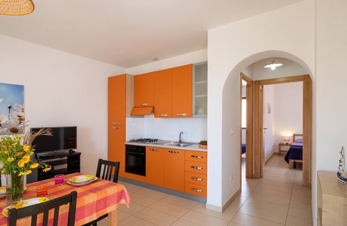 Santa Maria di Leuca Apartment | Apartment 'Staiulo - Primo Piano - La Plumeria' with Balcony & A/C