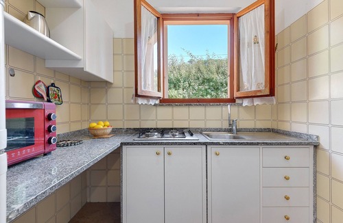Bonalaccia-Filetto Apartment | Apartment 'Trilocale Bonalaccia 3' with Shared Pool, Garden, and Wi-Fi
