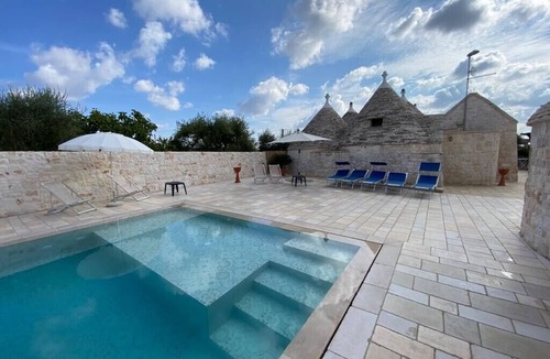 Martina Franca House | Apartment 'Trullo Fico' with Shared Pool, Shared Terrace and Wi-Fi