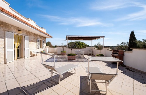 Punta Prosciutto Apartment | Apartment 'Villa Ada Attico' with Sea View, Wi-Fi and Air Conditioning
