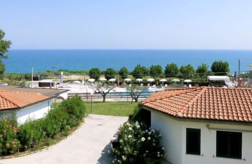 Torino di Sangro Apartment | Apartment Villagio Miramare in Torino di Sangro - 6 persons, 2 bedrooms